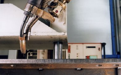 激光焊接位置對焊縫質(zhì)量的影響分析:平焊、橫焊、垂直焊工藝對比